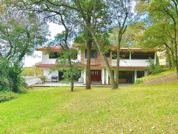 VENDA DE PRECIOSA RESIDENCIA EN HACIENDA DE VALLESCONDIDO ATIZAPAN