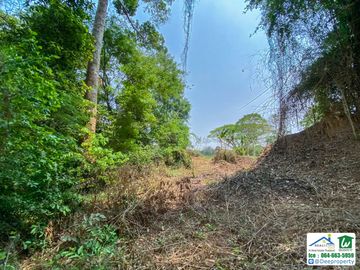 🏡 Waterfront land for sale, 23 rai, next to the Kwai Noi River, Samrong Island, Kanchanaburi, beautiful, filled in along the road