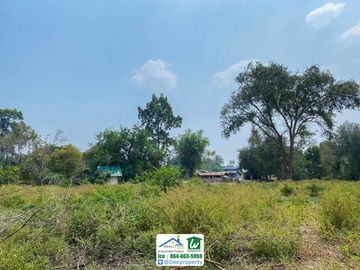 🏡 Waterfront land for sale, 23 rai, next to the Kwai Noi River, Samrong Island, Kanchanaburi, beautiful, filled in along the road