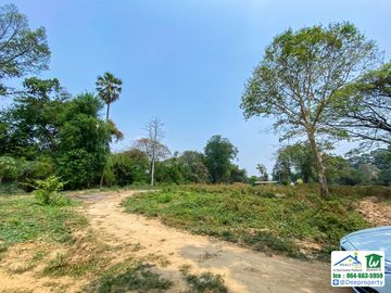 🏡 Waterfront land for sale, 23 rai, next to the Kwai Noi River, Samrong Island, Kanchanaburi, beautiful, filled in along the road