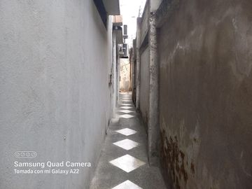 Venta de Edificio  de 3 niveles en el Norte de Guayaquil, Cdla. Simón Bolívar, frente al aeropuerto norte de Guayaquil