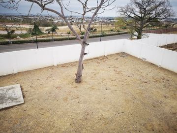 VENTA CASA URBANIZACION COSTA DEL ESTE, CERCA AL AEROPUERTO ELOY ALFARO DEDE MANTA, TRAMO 3 VIA CIRCUNVALACIÓN, SECTOR MONUMENTO LA TEJEDORA