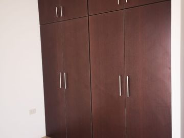 VENTA CASA URBANIZACION COSTA DEL ESTE, CERCA AL AEROPUERTO ELOY ALFARO DEDE MANTA, TRAMO 3 VIA CIRCUNVALACIÓN, SECTOR MONUMENTO LA TEJEDORA