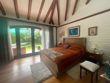 CASA DE VENTA, RUSTICA, URBANIZACION DE LUJO
