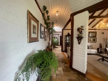 CASA DE VENTA, RUSTICA, URBANIZACION DE LUJO