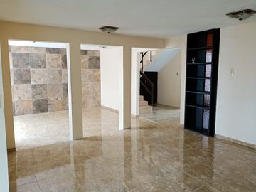 Se vende bonita casa en Residencial Valle del Sol  Cerca de Hospital Imss zona 20 la Margarita