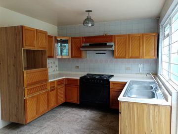 Se vende bonita casa en Residencial Valle del Sol  Cerca de Hospital Imss zona 20 la Margarita