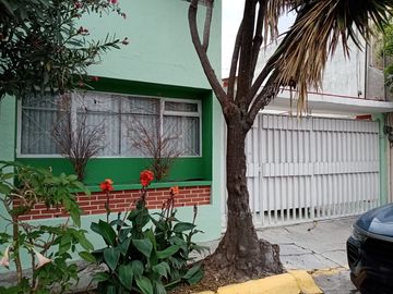 Se vende bonita casa en Residencial Valle del Sol  Cerca de Hospital Imss zona 20 la Margarita