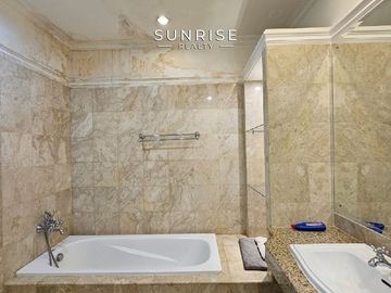Dijual Apartemen Belleza Suites Permata Hijau 3 Bedroom