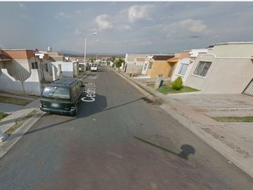 VVV VENTA DE CASA EN LA CALLE CEDRO ORIENTE PASEO DE LA CAÑADA TONALA JALISCO