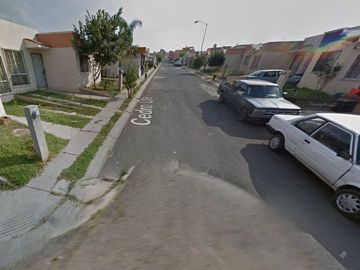 VVV VENTA DE CASA EN LA CALLE CEDRO ORIENTE PASEO DE LA CAÑADA TONALA JALISCO