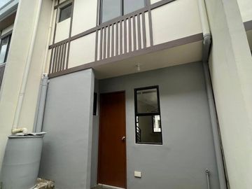 RESALE MID UNIT TOWNHOUSE IN CASA MIRA ILOILO