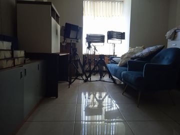 Dijual Cepat Gedung Office Perusahaan Media Cideng Jakarta Pusat Furnished