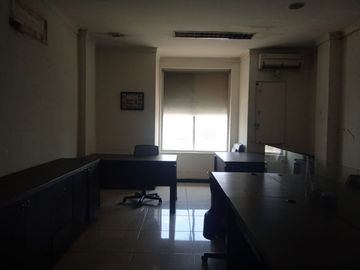 Dijual Cepat Gedung Office Perusahaan Media Cideng Jakarta Pusat Furnished