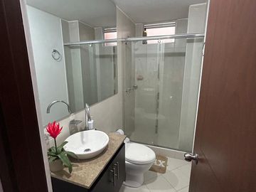 SE VENDE HERMOSO APARTAMENTO CHAPINERO CENTRAL