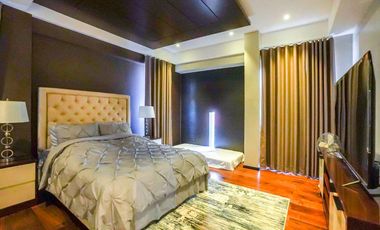 For Sale: 6 Bedroom House and Lot in Multinational Village