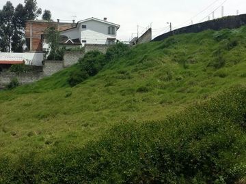 Terreno de venta 683 M2, Urbanizacion privada, Valle De Los Chillos