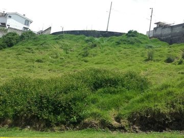 Terreno de venta 683 M2, Urbanizacion privada, Valle De Los Chillos