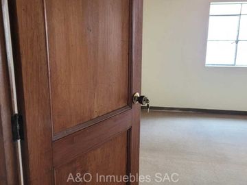 ¡¡Ubicadisima Casa 2 pisos en Venta!! - Pamplona Baja SJM
