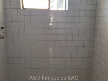 ¡¡Ubicadisima Casa 2 pisos en Venta!! - Pamplona Baja SJM