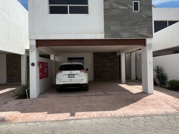 Casa en venta Fracc. Las Rosas