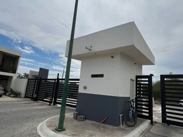 Casa en venta Fracc. Las Rosas
