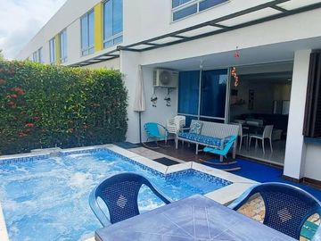 casa amoblada en venta en conjunto en Ricaurte- Cundinamarca