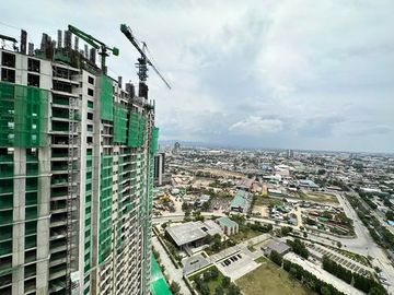 For Sale 1 Bedroom Corner Unit in Mandani Bay Suites Tower 2, Mandaue City