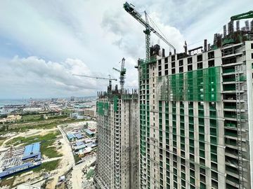 For Sale 1 Bedroom Corner Unit in Mandani Bay Suites Tower 2, Mandaue City