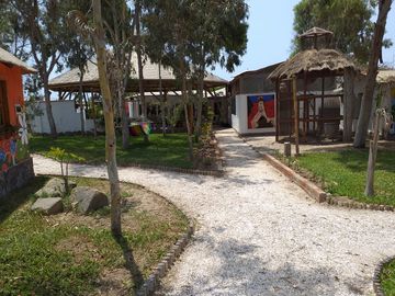 VENDO HOTEL 11 BUNGALOS  KM 101 PANAMERICANA SUR ASIA