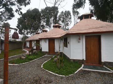 VENDO HOTEL 11 BUNGALOS  KM 101 PANAMERICANA SUR ASIA