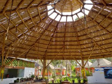 VENDO HOTEL 11 BUNGALOS  KM 101 PANAMERICANA SUR ASIA