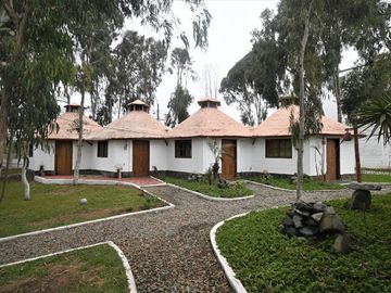VENDO HOTEL 11 BUNGALOS  KM 101 PANAMERICANA SUR ASIA