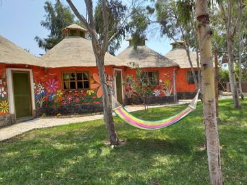 VENDO HOTEL 11 BUNGALOS  KM 101 PANAMERICANA SUR ASIA