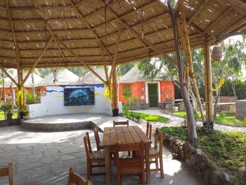 VENDO HOTEL 11 BUNGALOS  KM 101 PANAMERICANA SUR ASIA