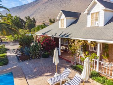 Venta de hermosa Parcela con 2 casas, piscina y quincho, Vicuña. 11.000 UF