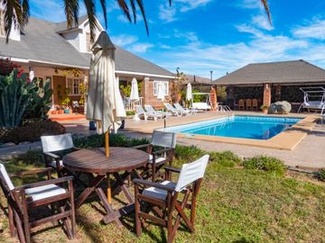 Venta de hermosa Parcela con 2 casas, piscina y quincho, Vicuña. 11.000 UF