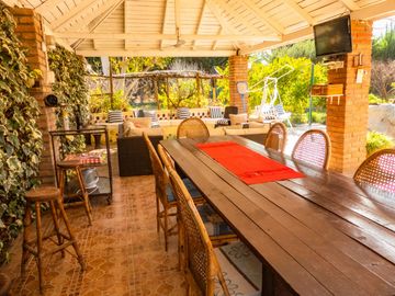 Venta de hermosa Parcela con 2 casas, piscina y quincho, Vicuña. 11.000 UF