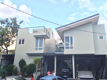 2 Story Unfurnished Apts with 4 Units and 1 Studio Unit in De Castro Subdivisions, Pasig City