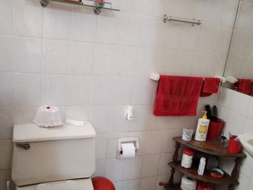 VENDO DEPARTAMENTO 98 M2, SEGUNDO PISO, 3 DORMITORIOS, 3 BAÑOS