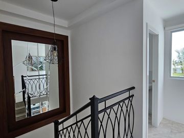Venta de Casa Marbella en Manantial de Casalaguna Vial 1- Av. Leon F. Cordero cerca del Riocentro Dorado, La Aurora, Daule