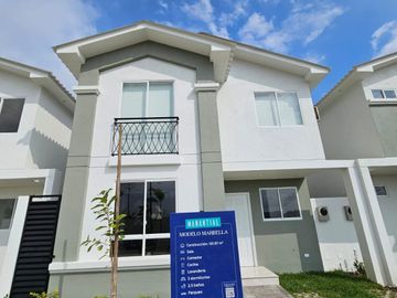 Venta de Casa Marbella en Manantial de Casalaguna Vial 1- Av. Leon F. Cordero cerca del Riocentro Dorado, La Aurora, Daule