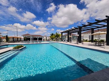 Venta de Casa Marbella en Manantial de Casalaguna Vial 1- Av. Leon F. Cordero cerca del Riocentro Dorado, La Aurora, Daule