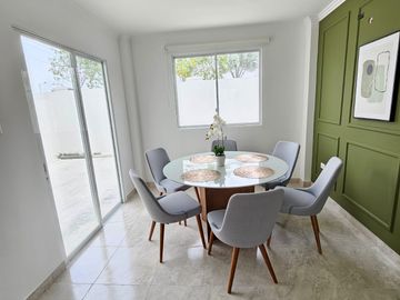 Venta de Casa Marbella en Manantial de Casalaguna Vial 1- Av. Leon F. Cordero cerca del Riocentro Dorado, La Aurora, Daule
