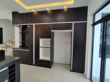 Vendo Casa en Urb. Privada 