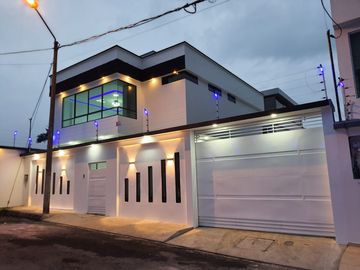 Vendo Casa en Urb. Privada 