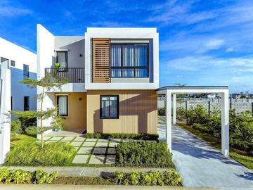 Pre-Selling 4-bedroom Single Attached House For Sale in Anyana Tanza Cavite