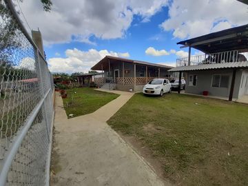 Venta de casa campestre via al mar km 34 Dagua Valle del cauca