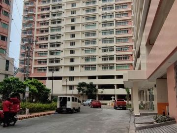 2bedroom condo in manila peninsula agdren near sm manila santa ana manila