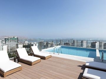 EXCELENTE INVERSIÓN: LOFT AMOBLADO Y EQUIPADO EN BARRANCO LÍMITE CON MIRAFLORES